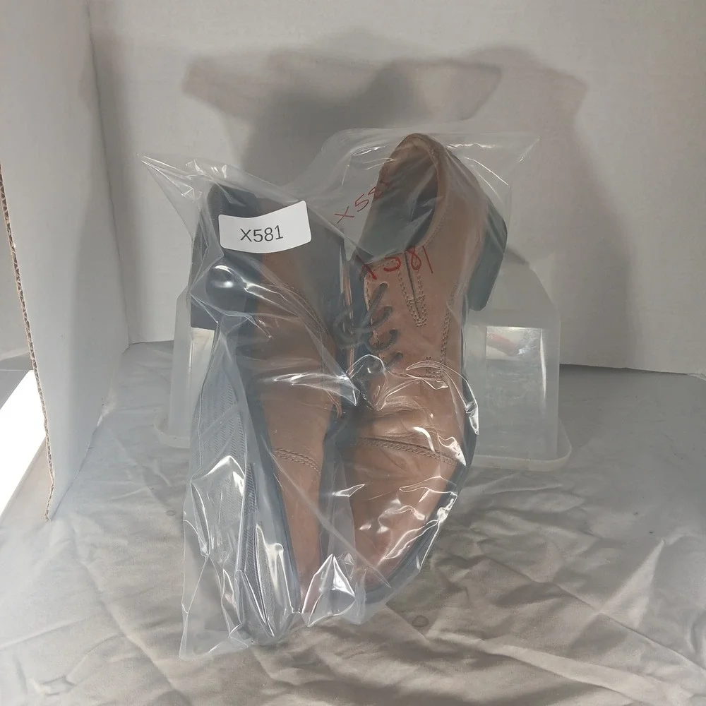 Clarks Oxford Shoes‎ 9 Tan Leather Cap Toe Ultimate Comfort Business Dress